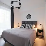 アパート Kotzebue - Kalamaja 2-room With Large Terrace - Urban Drama For Four *