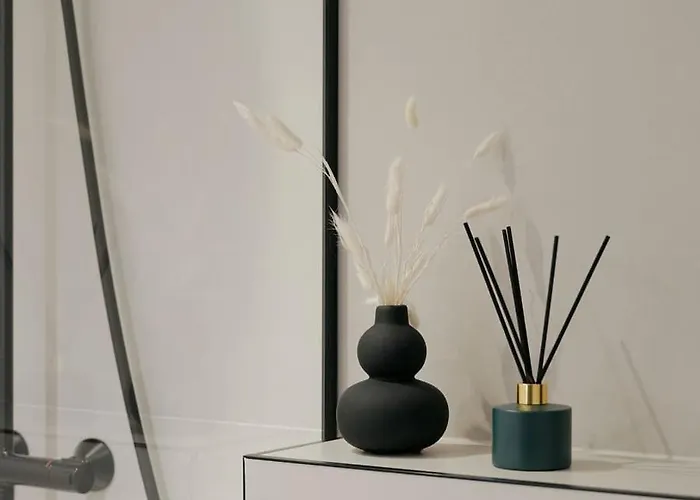 Kotzebue - Kalamaja 2-room With Large Terrace - Urban Drama For Four *