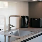 Lejlighed Kotzebue - Kalamaja 2-room With Large Terrace - Urban Drama For Four
